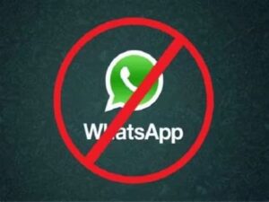 Zakáz mladším 18let veškeré privátní komunikace (Messenger,WhatsApp,Instagram,…)